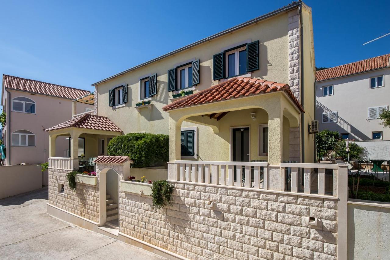 Apartmani Filipic 波尔 外观 照片