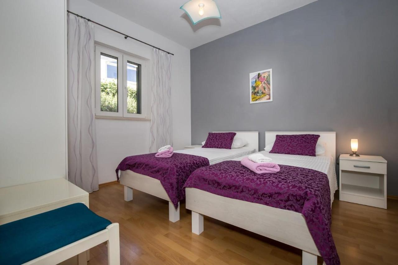 Apartmani Filipic 波尔 外观 照片