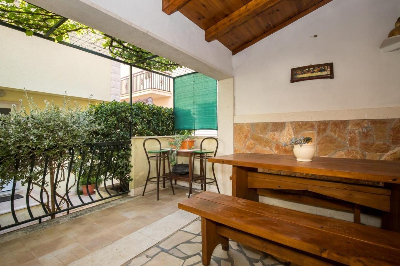 Apartmani Filipic 波尔 外观 照片