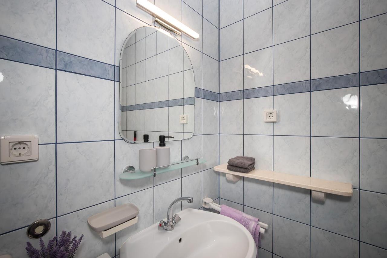 Apartmani Filipic 波尔 外观 照片